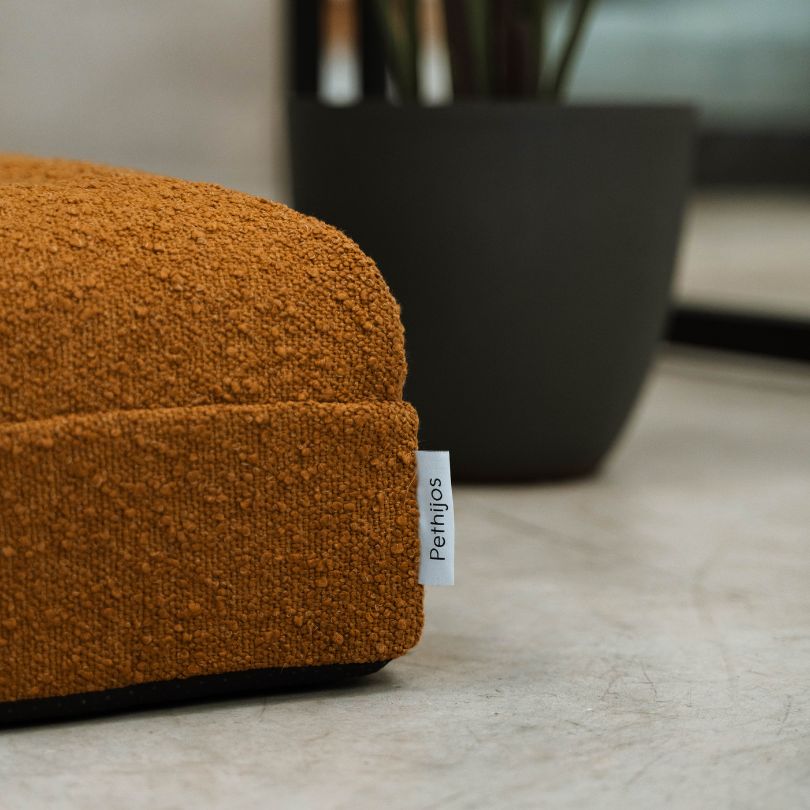 Pethijos Espana - Camas para perros ortopedicas viscoelasticas - foto cerca costura esquina